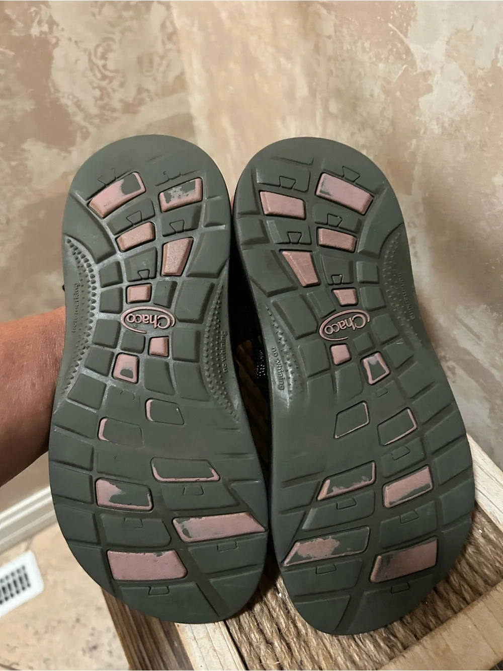 Chaco youth kids size 5